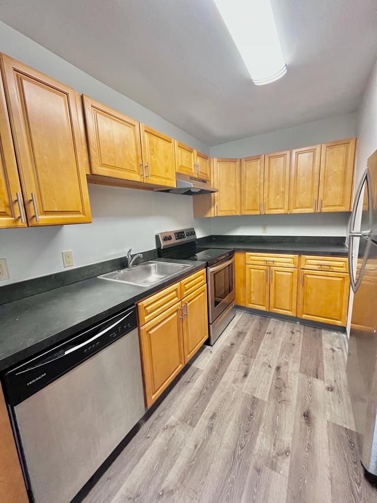 2248 Hamilton Street Apt 302