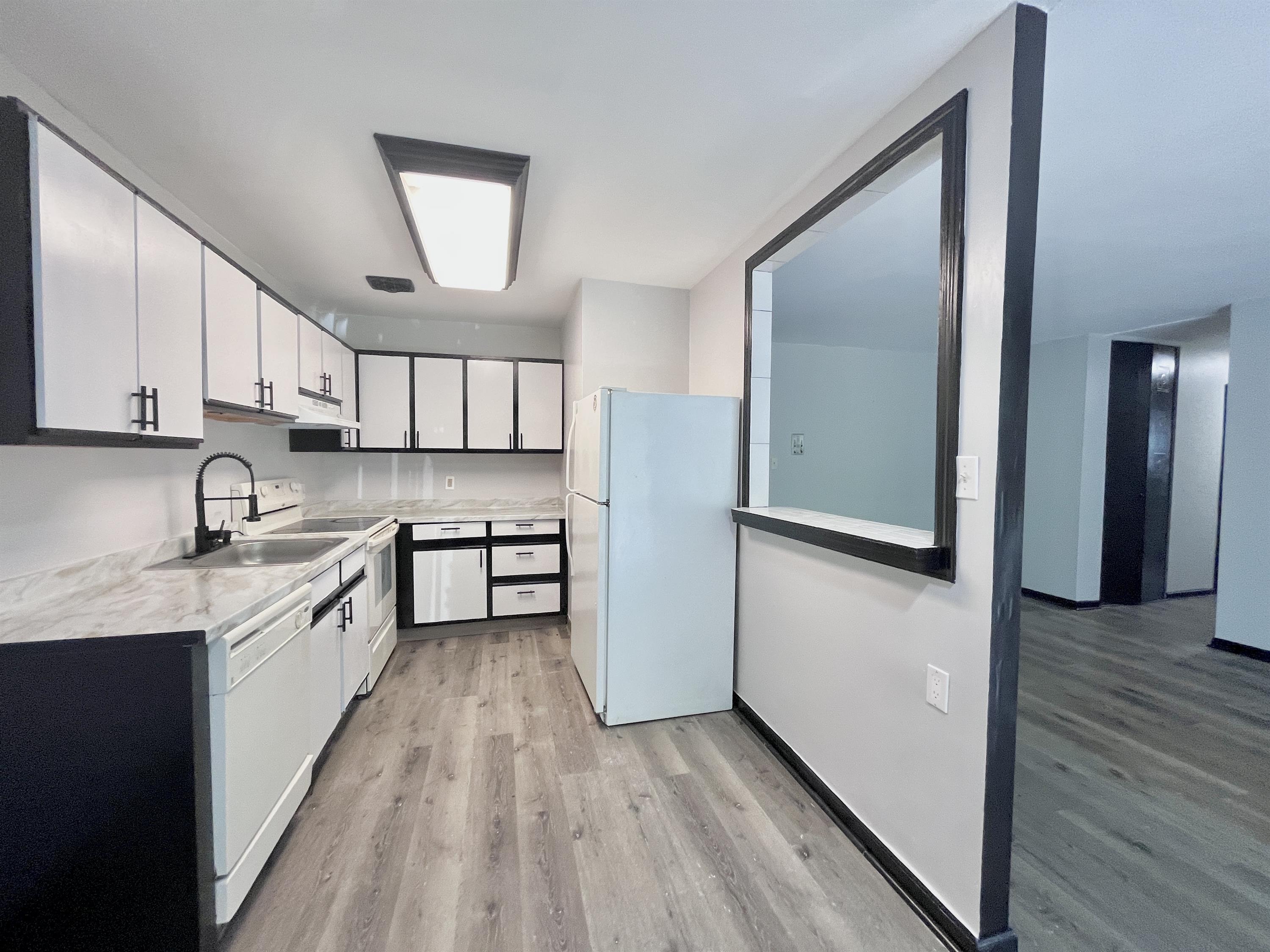 2248 Hamilton Street Apt 206